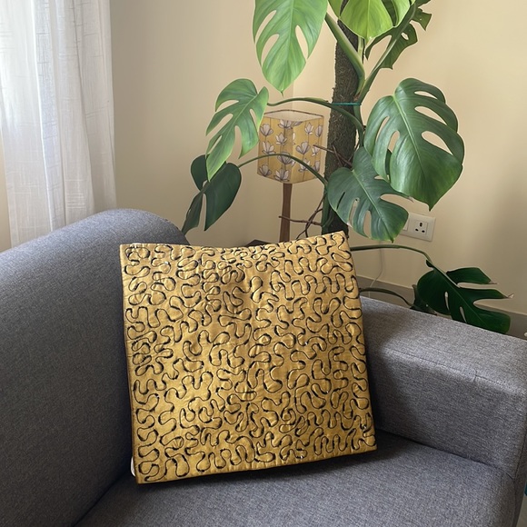 Accent Cushions - Set of 2 - Picture 6 of 7